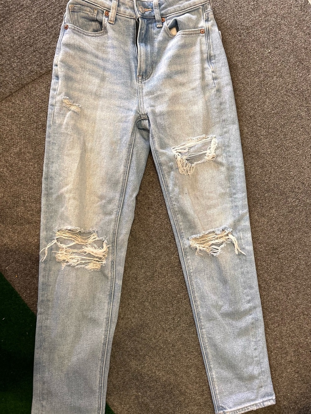 American Eagle Outfitters Light Blue Distressed Boyfriend Jeans